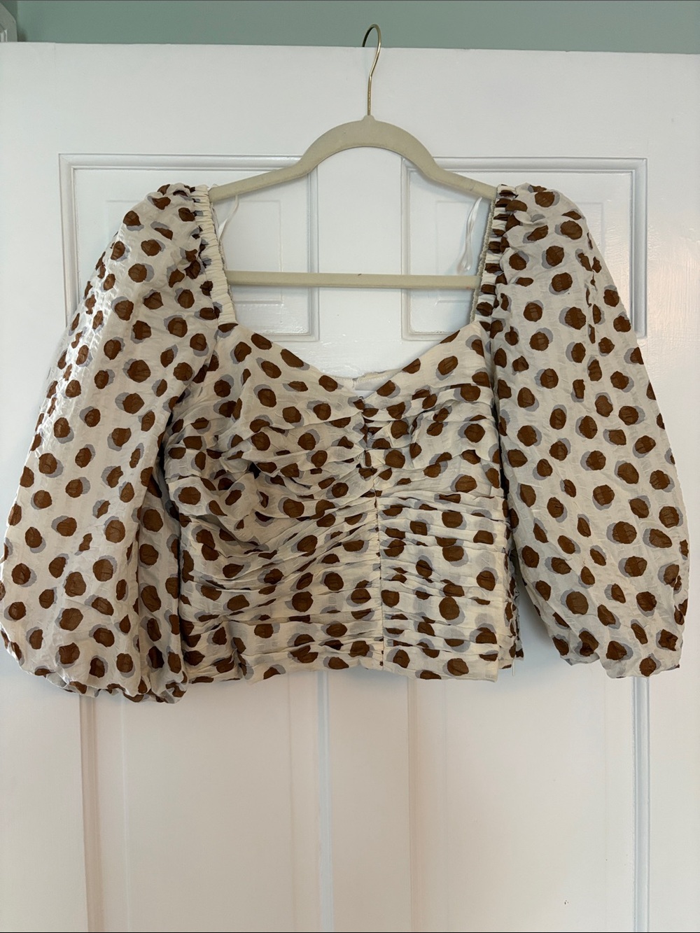 MANGO Puff Sleeve Polka Dot Crop Top in Cream and Brown